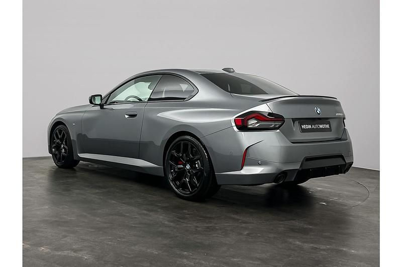 Nieuw BMW 220 Shadowline 184 PK (135 kW) 2025 Grijs Coupé