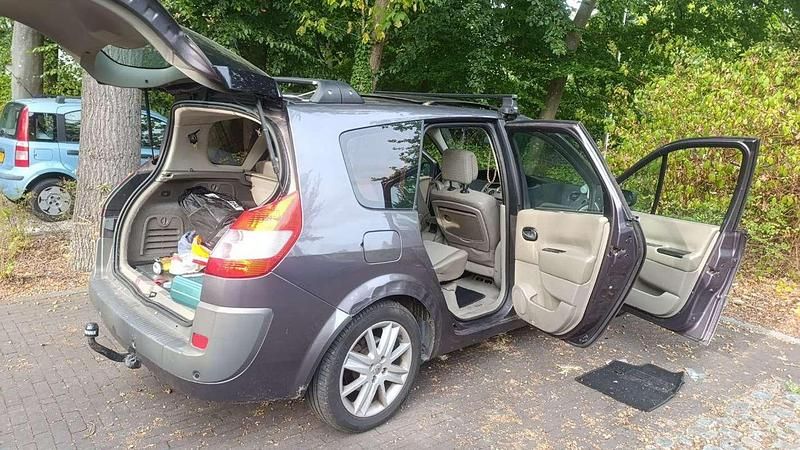 Occasion Renault Scénic II 135 PK (99 kW) 2004 Brons MPV