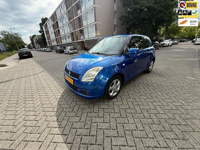 Blauw Gebruikt 2007 Suzuki Swift Hatchback | € 1.750 (Goede deal) - Afbeelding 1/4