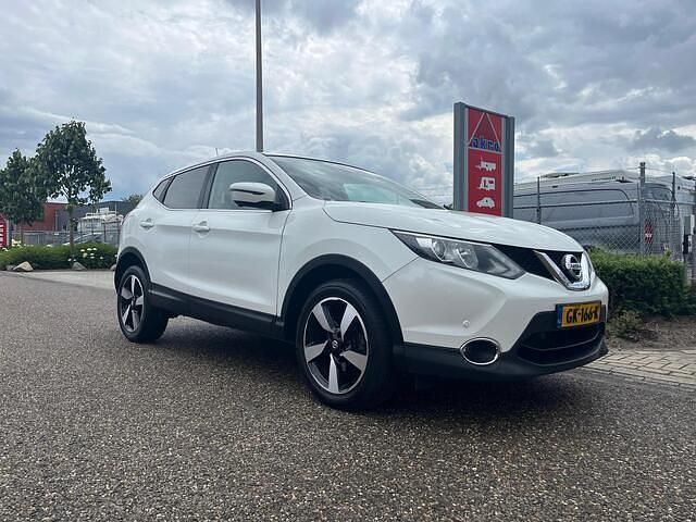 Wit Gebruikt 2015 Nissan Qashqai 360º SUV | € 10.950 (Eerlijke prijs) - Afbeelding 1/4