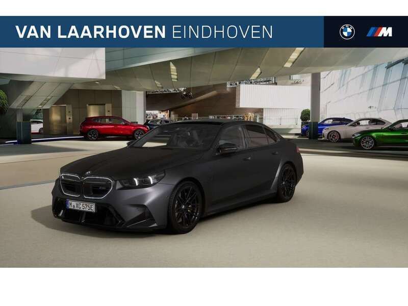 Grijs, metallic lak Nieuw 2024 BMW M5 Comfort Edition Sedan | € 168.250 (Iets duurder) - Afbeelding 1/4