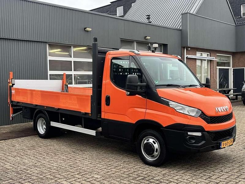 Oranje Gebruikt 2016 Iveco Daily Van | € 16.950 (Eerlijke prijs) - Afbeelding 1/4