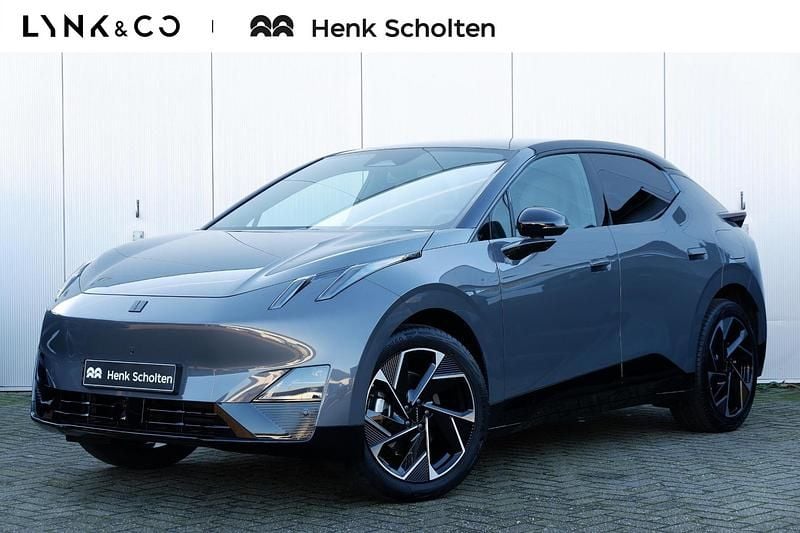 Grijs Gebruikt 2025 Lynk & Co 02 SUV | € 36.950 - Afbeelding 1/4
