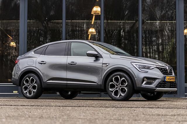 Occasion Renault Arkana 141 PK (103 kW) 2021 Grijs (metallic) SUV