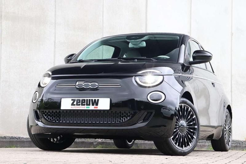 Occasion Fiat 500e La Prima 86 kW (118 PK) 2021 Zwart Cabriolet