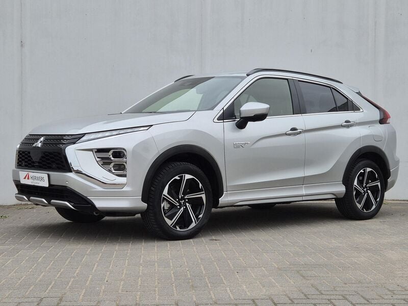 Zilver Gebruikt 2022 Mitsubishi Eclipse Cross SUV | € 27.730 (Eerlijke prijs) - Afbeelding 1/4