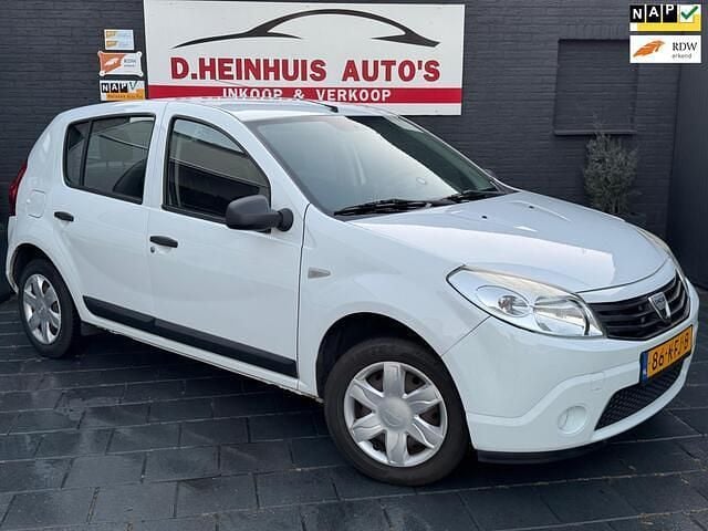 Wit Gebruikt 2009 Dacia Sandero Ambiance Hatchback | € 1.450 (Super prijs) - Afbeelding 1/4