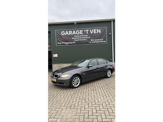 Occasion BMW 318 Executive 129 PK (94 kW) 2006 Grijs Sedan