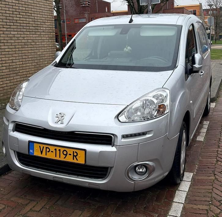 Occasion 2015 Peugeot Partner MPV | € 7.000 (Eerlijke prijs) - Afbeelding 1/4