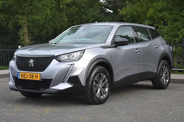 Grijs Gebruikt 2022 Peugeot 2008 Allure SUV | € 18.200 (Super prijs) - Afbeelding 1/4