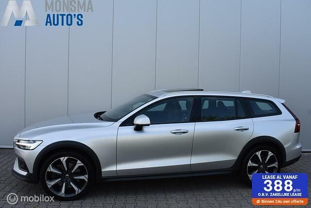 Grijs Gebruikt 2019 Volvo V60 CC Stationwagen | € 23.975 (Duur) - Afbeelding 1/4