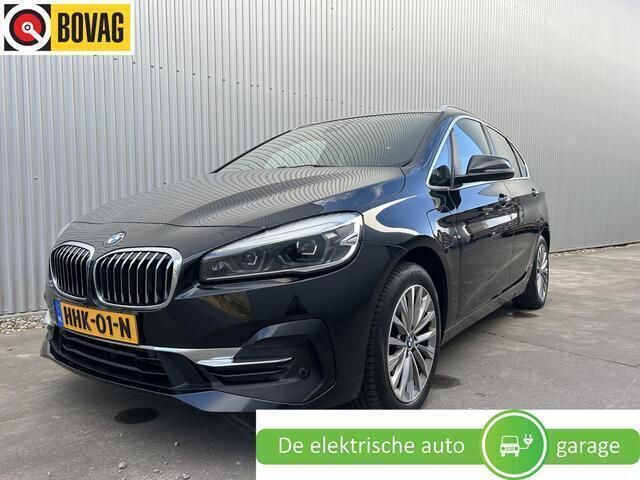 Zwart Gebruikt 2020 BMW 225 Active Tourer iPerformance MPV | € 19.950 (Eerlijke prijs) - Afbeelding 1/4