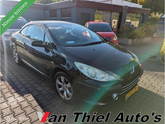 Zwart Gebruikt 2005 Peugeot 307 CC Cabriolet | € 1.950 (Goede deal) - Afbeelding 1/4