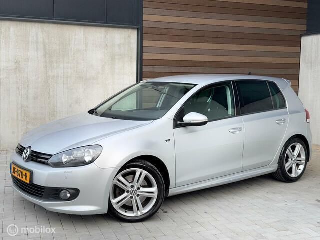 Grijs Gebruikt 2010 VW Golf VI Highline Hatchback | € 6.995 (Iets duurder) - Afbeelding 1/4