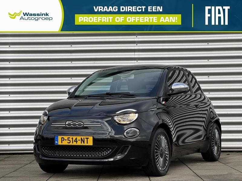 Zwart Gebruikt 2022 Fiat 500e Icon Hatchback | € 14.940 (Goede deal) - Afbeelding 1/4