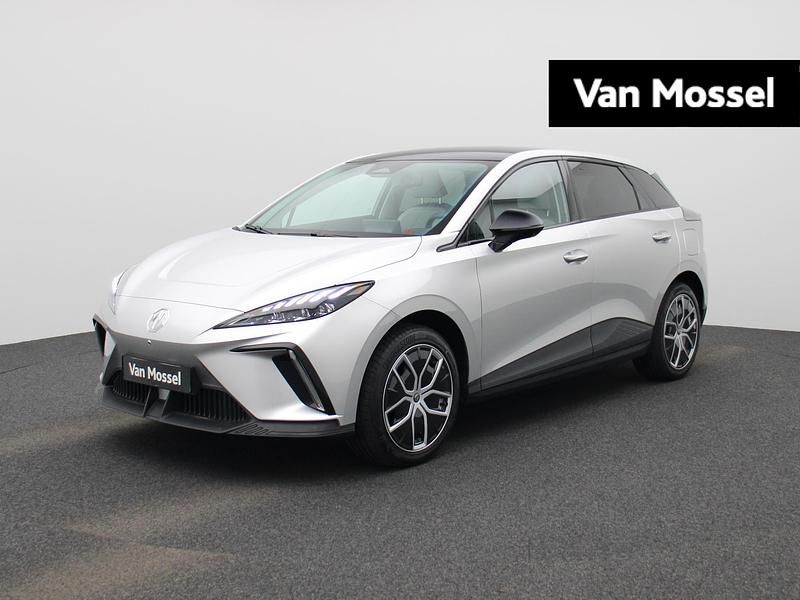 Wit Nieuw 2025 MG MG4 EV Trophy Hatchback | € 32.495 (Super prijs) - Afbeelding 1/4