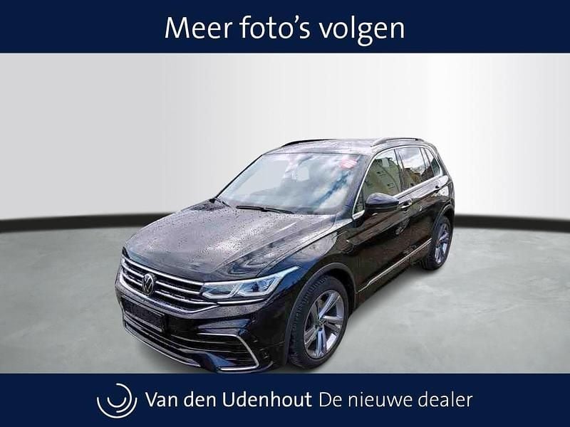 Zwart Gebruikt 2023 VW Tiguan Business SUV | € 40.440 (Eerlijke prijs) - Afbeelding 1/4