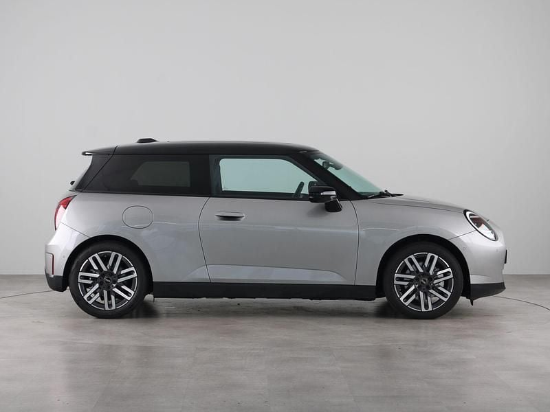 Nieuw Mini Cooper Classic 135 kW (184 PK) 2025 Grijs Hatchback
