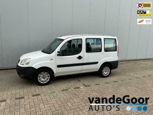 Wit Gebruikt 2009 Fiat Doblò Active MPV | € 3.750 (Eerlijke prijs) - Afbeelding 1/4