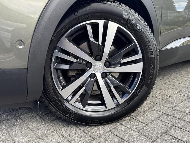 Grijs Gebruikt 2017 Peugeot 3008 Allure SUV | € 18.450 (Eerlijke prijs) - Afbeelding 1/4