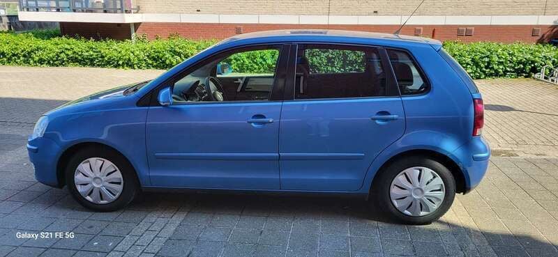 Blauw Gebruikt 2005 VW Polo Hatchback | € 1.750 (Eerlijke prijs) - Afbeelding 1/4