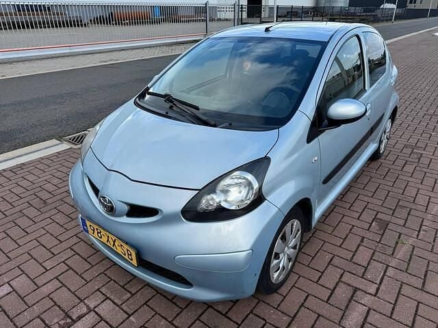Blauw Gebruikt 2007 Toyota Aygo Hatchback | € 1.899 (Eerlijke prijs) - Afbeelding 1/4