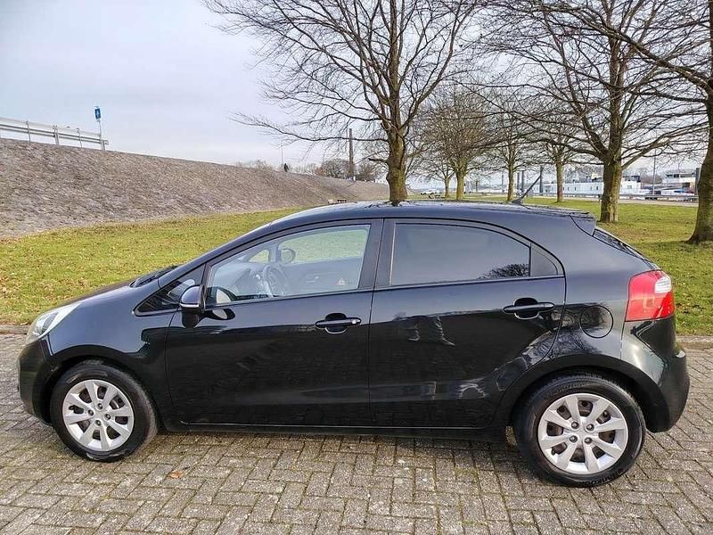 Occasion Kia Rio Plus 86 PK (63 kW) 2013 Zwart MPV