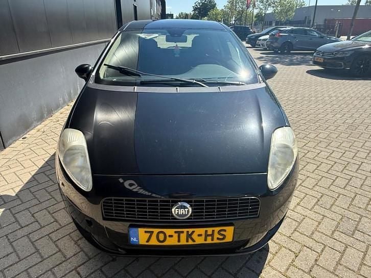 Occasion Fiat Grande Punto 65 PK (47 kW) 2006 Zwart (metallic) Hatchback
