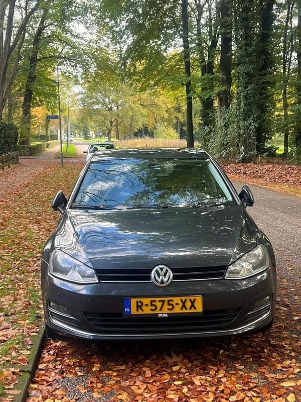 Grijs Gebruikt 2016 VW Golf VII Hatchback | € 8.900 (Super prijs) - Afbeelding 1/4