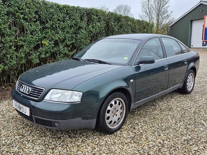 Groen (metallic) Gebruikt 2000 Audi A6 Sedan | € 950 - Afbeelding 1/4