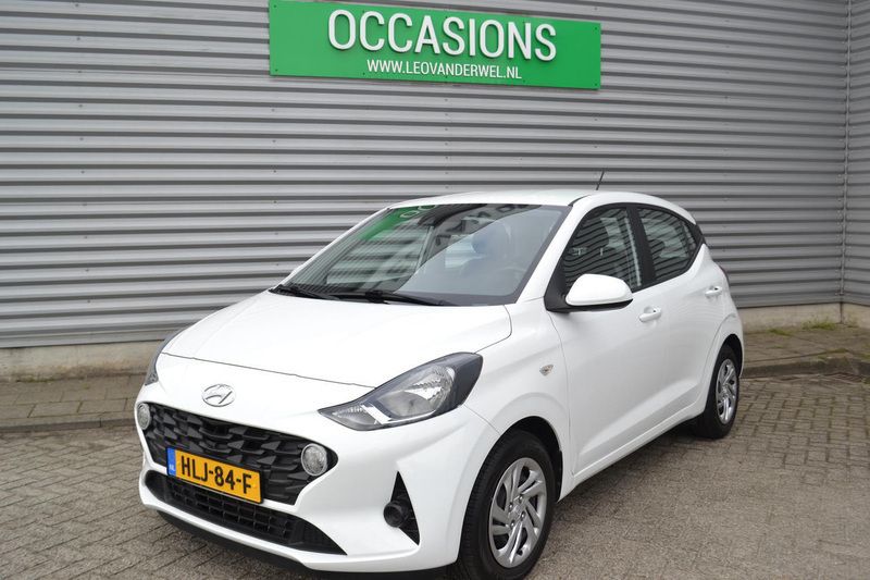 Wit Gebruikt 2022 Hyundai i10 Hatchback | € 16.900 (Eerlijke prijs) - Afbeelding 1/4