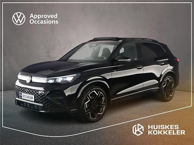 Zwart Gebruikt 2024 VW Tiguan R-line Edition SUV | € 50.900 (Duur) - Afbeelding 1/4
