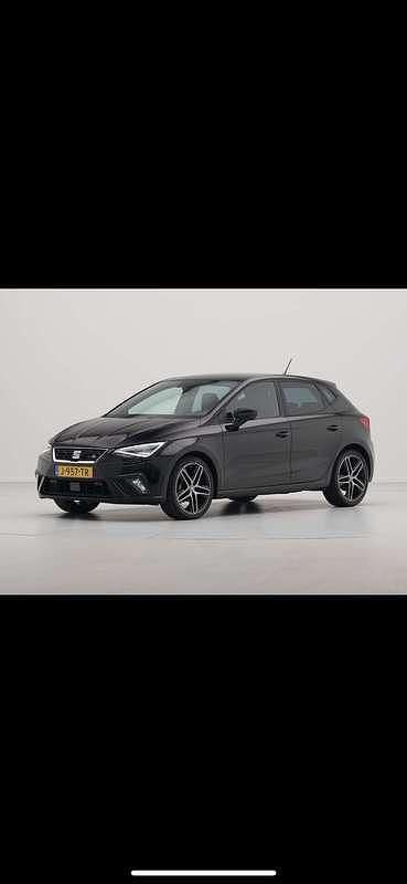 Zwart Gebruikt 2020 Seat Ibiza FR Hatchback | € 14.450 (Eerlijke prijs) - Afbeelding 1/4