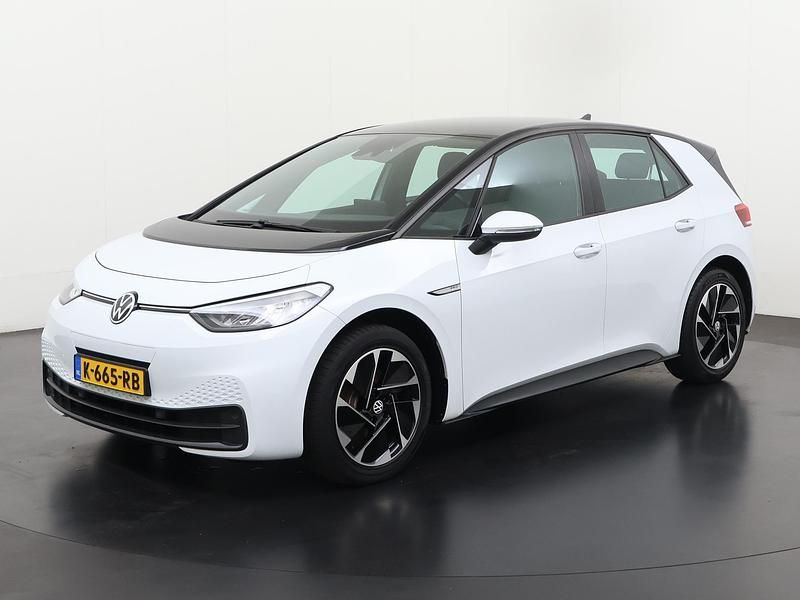 Gletscher white met zwart dak Occasion 2020 VW ID.3 Pro Hatchback | € 16.695 (Eerlijke prijs) - Afbeelding 1/4