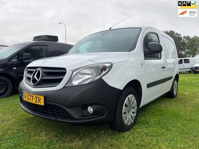 Wit Gebruikt 2019 Mercedes Citan 108 Van | € 12.490 (Duur) - Afbeelding 1/4
