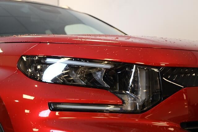 Nieuw Citroën C3 Aircross 101 PK (74 kW) 2025 Rood SUV