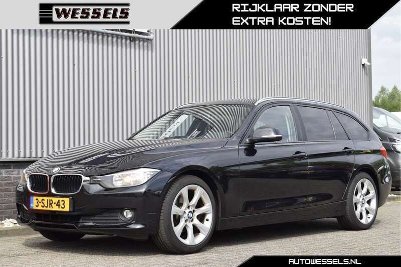 Zwart Gebruikt 2013 BMW 318 Executive Stationwagen | € 8.500 (Eerlijke prijs) - Afbeelding 1/4