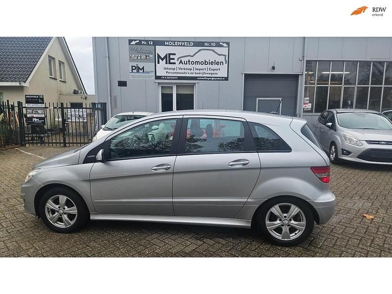 Grijs Gebruikt 2009 Mercedes B160 MPV | € 2.750 (Super prijs) - Afbeelding 1/4