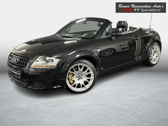 Zwart Gebruikt 2004 Audi TT Roadster Cabriolet | € 14.850 - Afbeelding 1/4