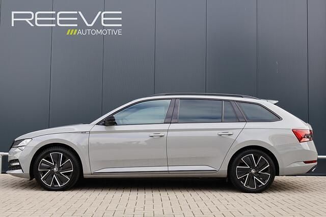 Occasion Skoda Superb Business Line 218 PK (160 kW) 2022 Grijs Stationwagen