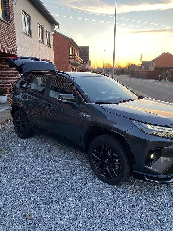 Occasion 2025 Toyota RAV4 Hybrid Sport SUV | € 44.500 (Super prijs) - Afbeelding 1/4