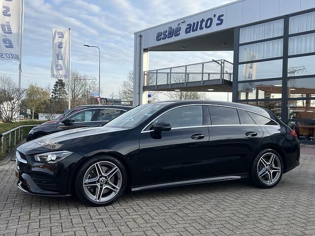 Occasion Mercedes CLA220 Shooting Brake AMG line 190 PK (139 kW) 2021 Zwart (metallic) Stationwagen