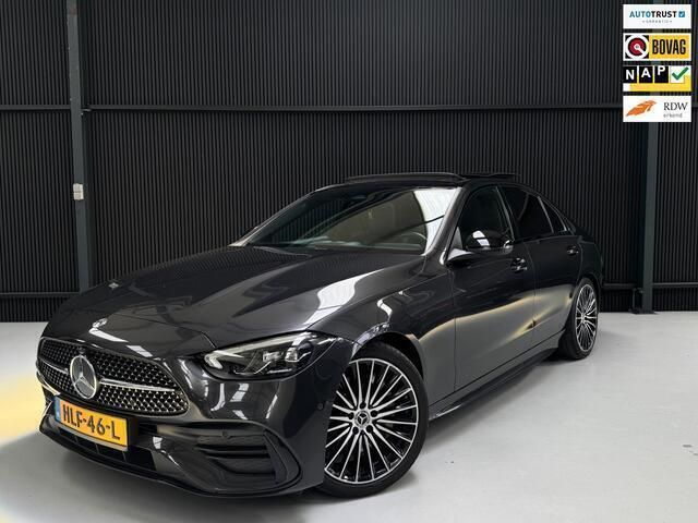Grijs Occasion 2023 Mercedes C180 AMG line Sedan | € 40.950 (Goede deal) - Afbeelding 1/4