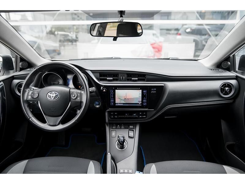 Occasion Toyota Auris 99 PK (72 kW) 2016 Wit Stationwagen
