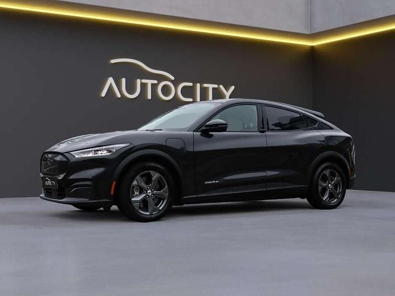 Occasion Ford Mustang Mach-E Extended Range 216 kW (294 PK) 2022 Zwart (metallic) SUV