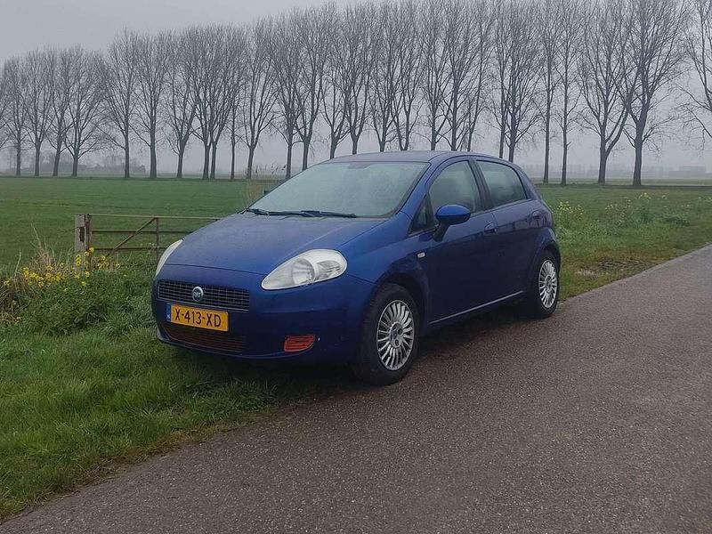 Blauw Gebruikt 2007 Fiat Punto Hatchback | € 1.350 - Afbeelding 1/4