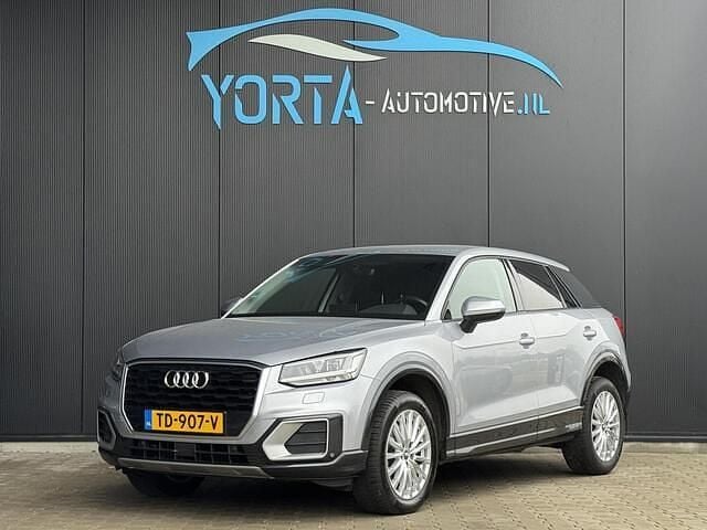 Grijs Gebruikt 2018 Audi Q2 Comfort SUV | € 16.950 (Goede deal) - Afbeelding 1/4