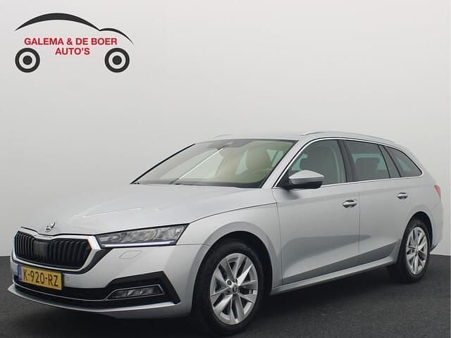 Grijs Gebruikt 2021 Skoda Octavia Business Line Stationwagen | € 15.888 (Eerlijke prijs) - Afbeelding 1/4