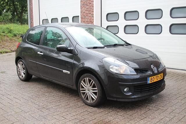 Zwart Gebruikt 2006 Renault Clio R.S. Initiale Hatchback | € 499 (Eerlijke prijs) - Afbeelding 1/4