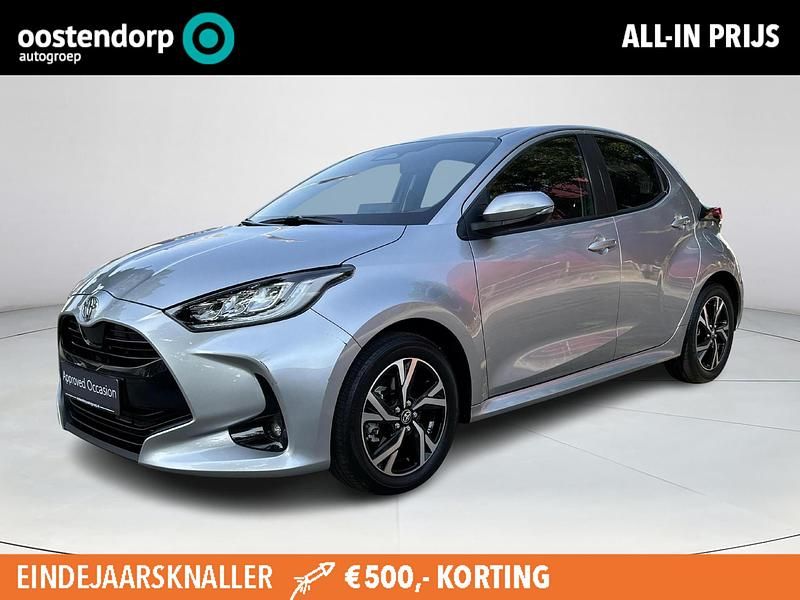 Grijs Gebruikt 2024 Toyota Yaris Hybrid Edition Hatchback | € 26.949 (Duur) - Afbeelding 1/4